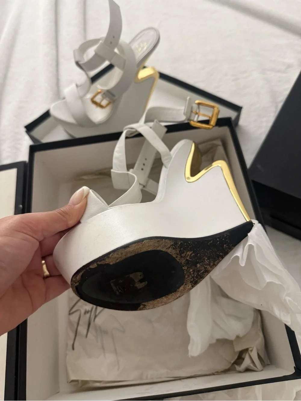 Giuseppe Zanotti White Leather Wedge Heels with Gold Sculpted Heel - Picture 5 of 5